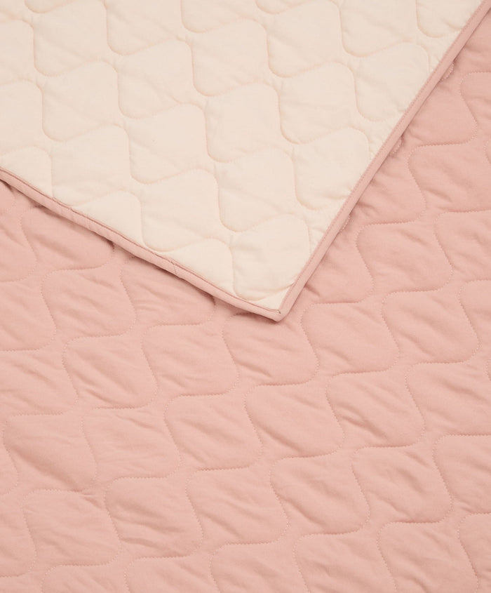 Mamas & Papas Quilts & Coverlets Quilt  - Pink Wave