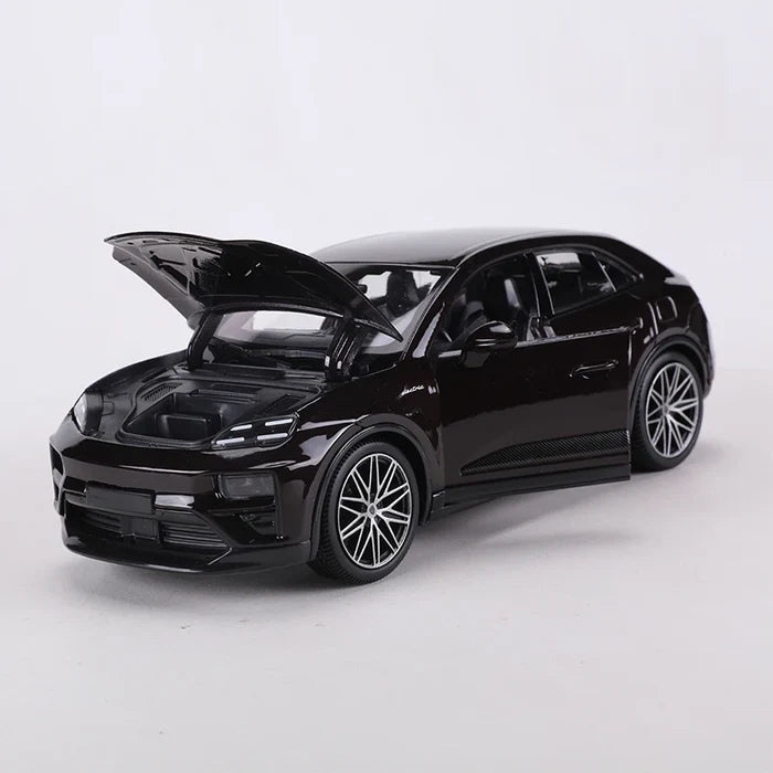 Burago 1:24 Porsche Macan Turbo Electric Alloy Model Car