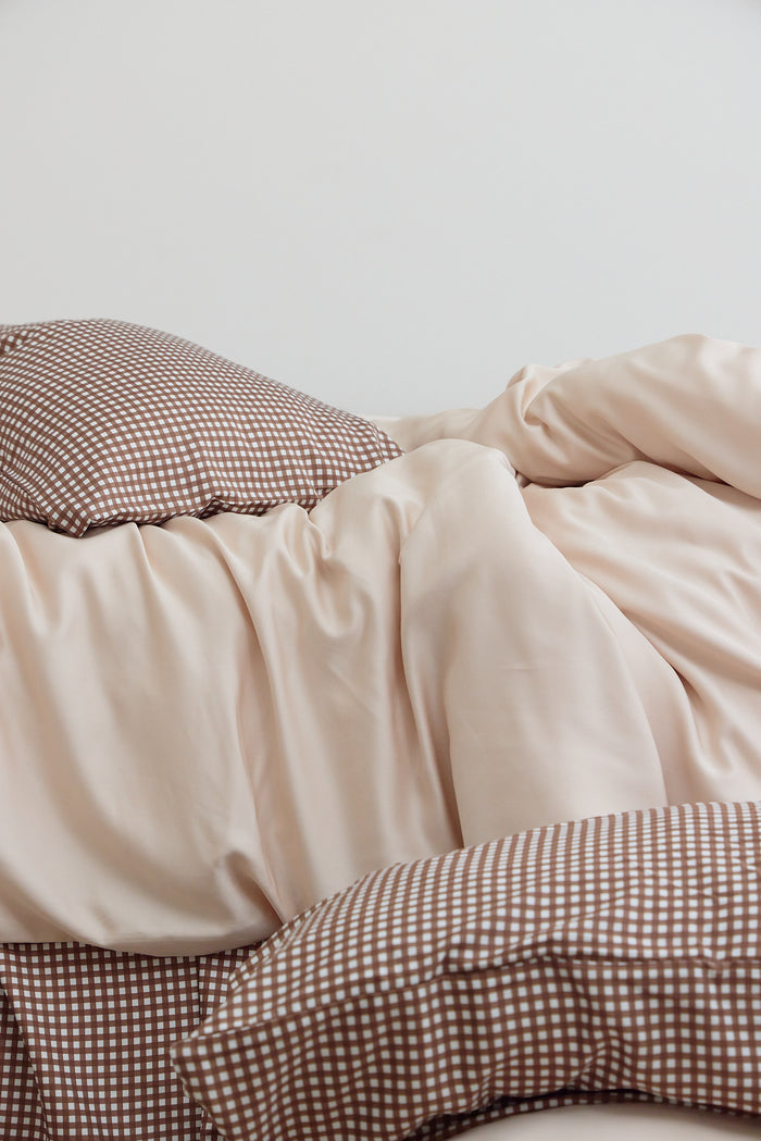Chocolate Gingham Bamboo Pillowslip