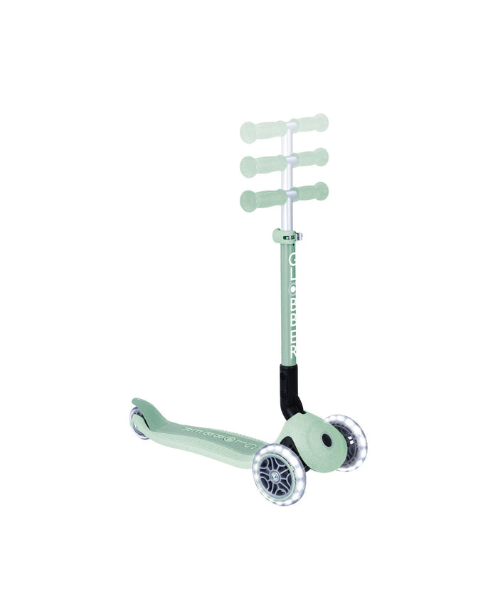 Globber Outdoor Play Globber Junior Foldable Lights Eco – Pistachio