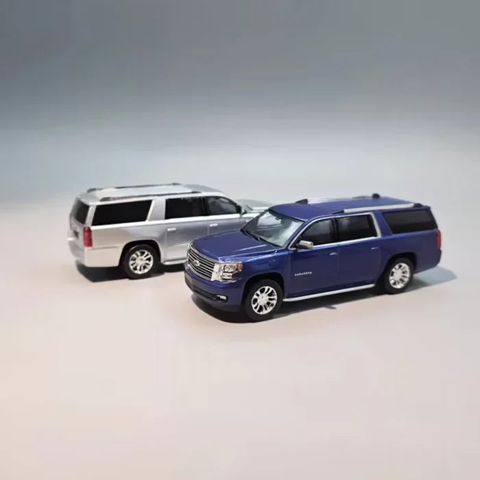 GOC&Auld Match Alloy 1/64 2015 Suburban SUV Car Model Ornament Souvenir Display Collection Hobby Gift