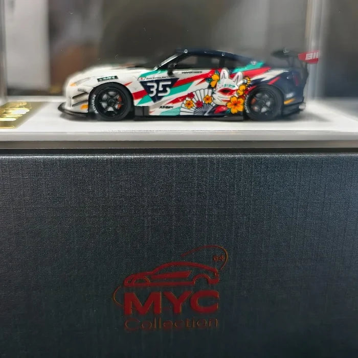In Stock MYC 1:64 Nissan GTR R35 Type2.0 LB Wide Body Fox Demon Mask Anime Coating Resin Car Model