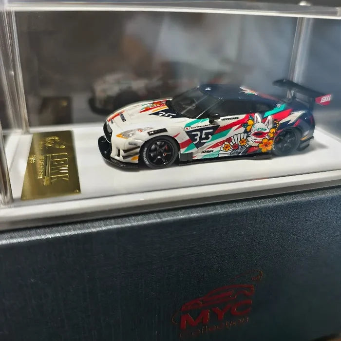 In Stock MYC 1:64 Nissan GTR R35 Type2.0 LB Wide Body Fox Demon Mask Anime Coating Resin Car Model
