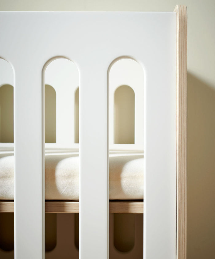 Mamas & Papas Cots Vyne Mini Cot - White Oak